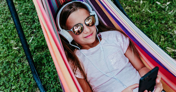 children-enjoy-music